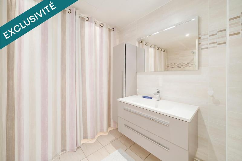 Maison - 195 m² - 8 pièces