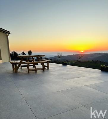 Maison - 136 m² - 5 pièces