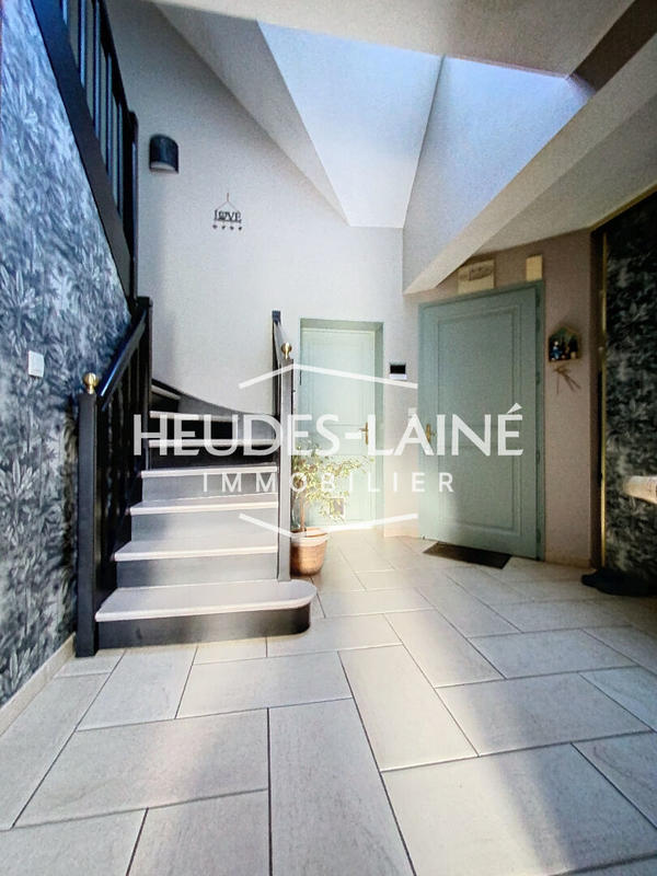 Maison - 189 m² - 7 pièces