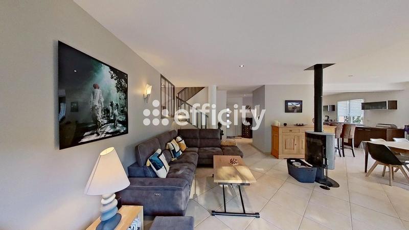 Maison - 145 m² - 5 pièces