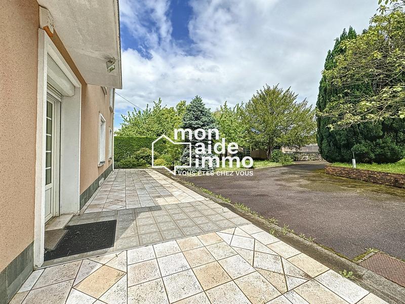 Maison - 300 m² - 15 pièces