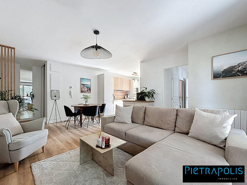 Appartement - 63 m² - 3 pièces