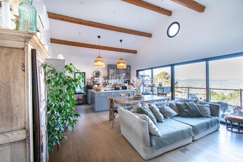 Maison - 137 m² - 4 pièces