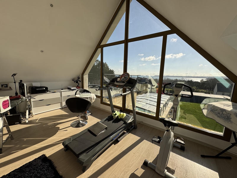 Maison - 170 m² - 5 pièces