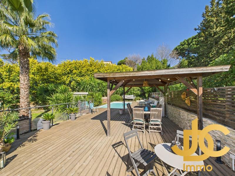 Maison - 113 m² - 5 pièces