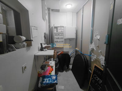 Local commercial - 286 m² - 4 pièces