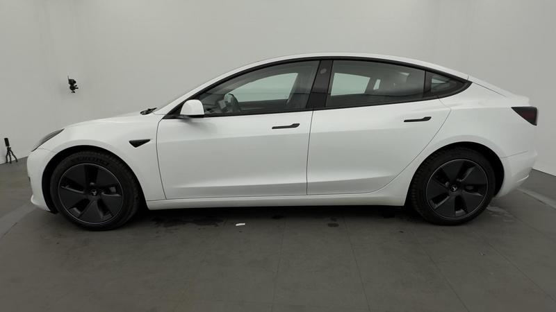 Tesla Model 3 Autonomie Standard Plus Rwd