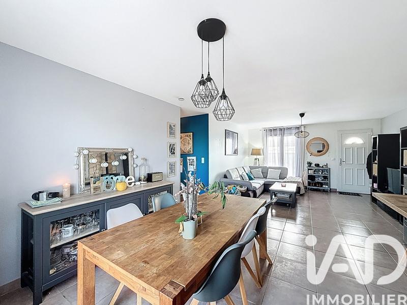 Maison - 93 m² - 5 pièces