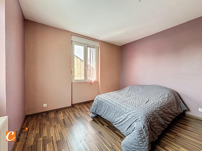 Maison - 220 m² - 12 pièces