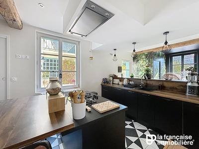 Maison - 159 m² - 6 pièces