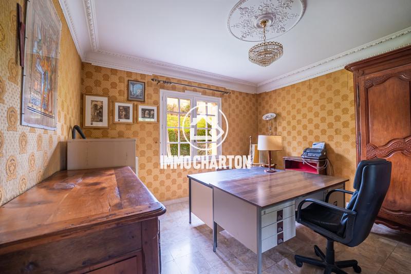 Maison - 212 m² - 8 pièces