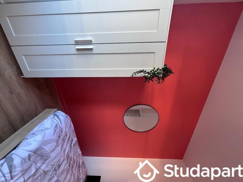 Chambre - 11 m² - 1 pièce