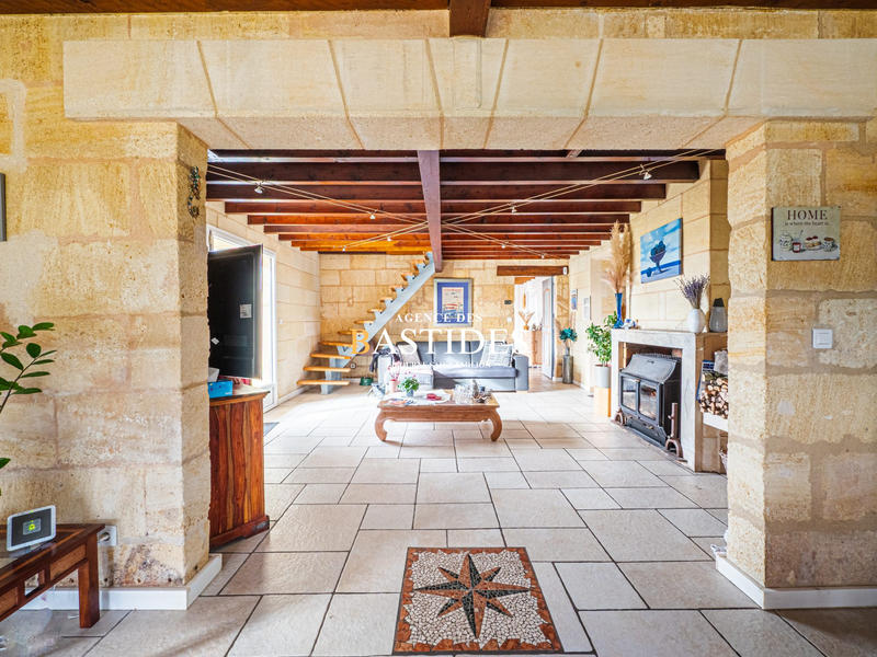 Maison ancienne - 170 m² - 6 pièces