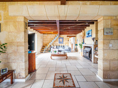 Maison ancienne - 170 m² - 6 pièces