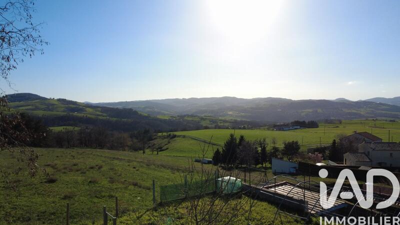 Maison - 95 m² - 4 pièces