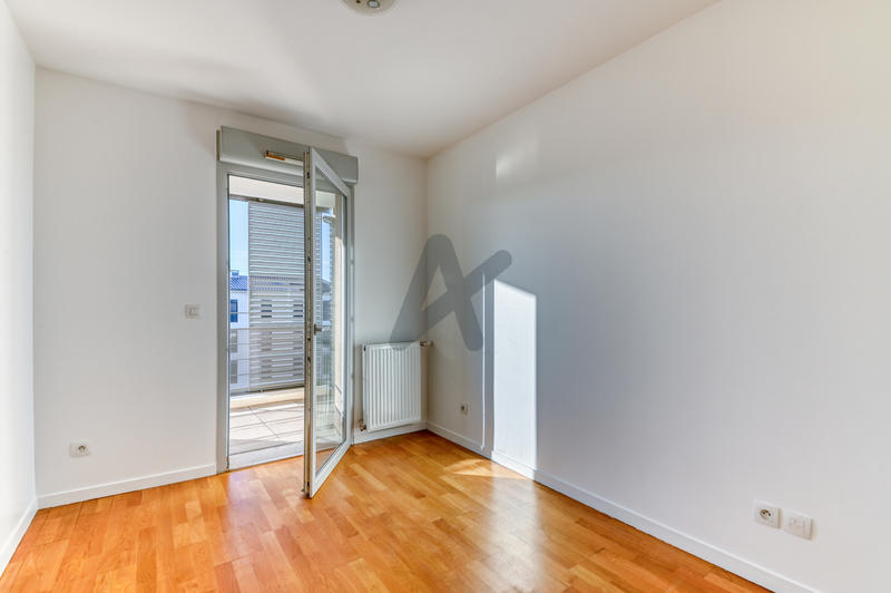 Appartement - 102 m² - 5 pièces