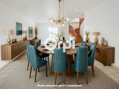 Maison - 104 m² - 4 pièces