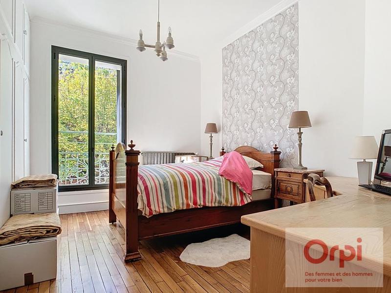 Maison - 188 m² - 6 pièces