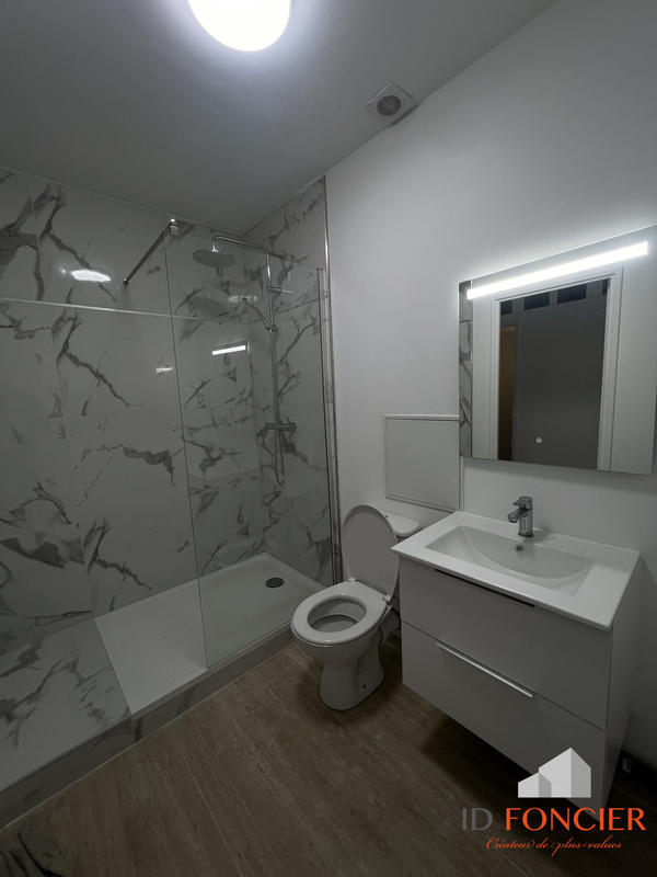 Maison traditionnelle - 69 m² - 3 pièces