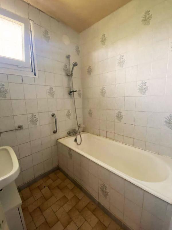 Maison - 80 m² - 5 pièces