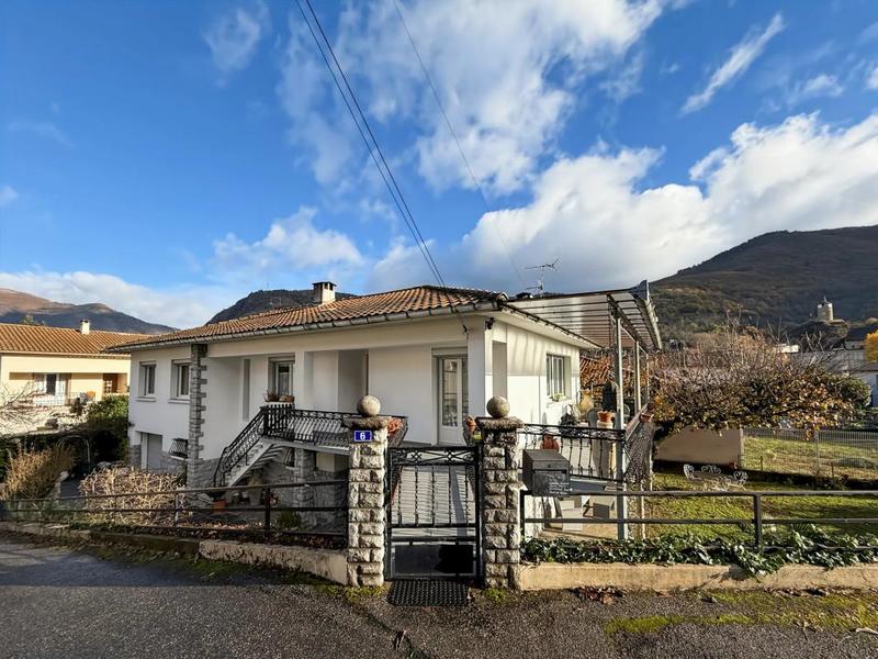 Maison - 140 m² - 6 pièces