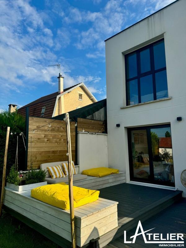 Maison - 85 m² - 5 pièces