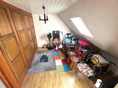 Maison - 140 m² - 8 pièces