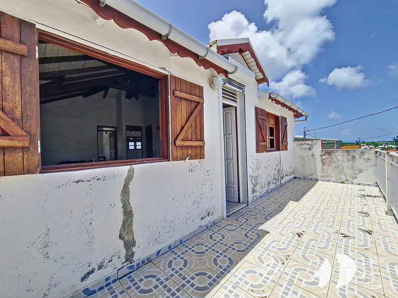 Maison - 193 m² - 9 pièces