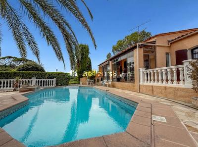 Maison - 142 m² - 6 pièces