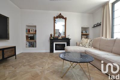 Maison - 240 m² - 7 pièces