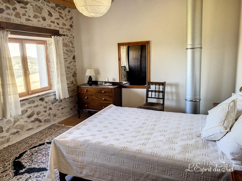 Maison - 287 m² - 14 pièces