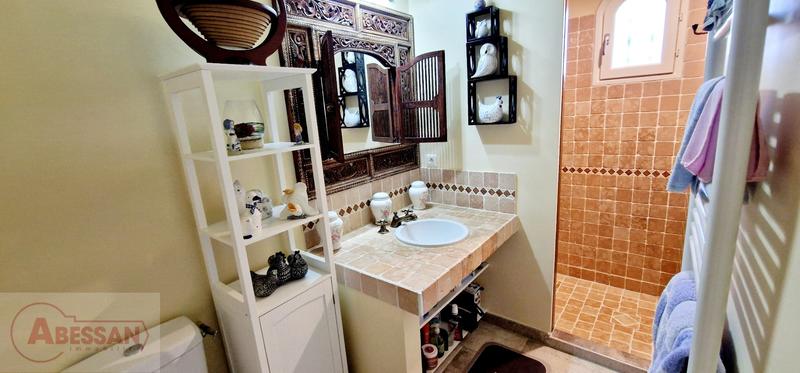 Maison - 201 m² - 5 pièces