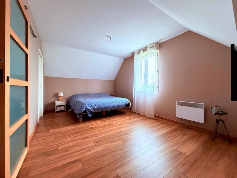 Maison - 161 m² - 7 pièces