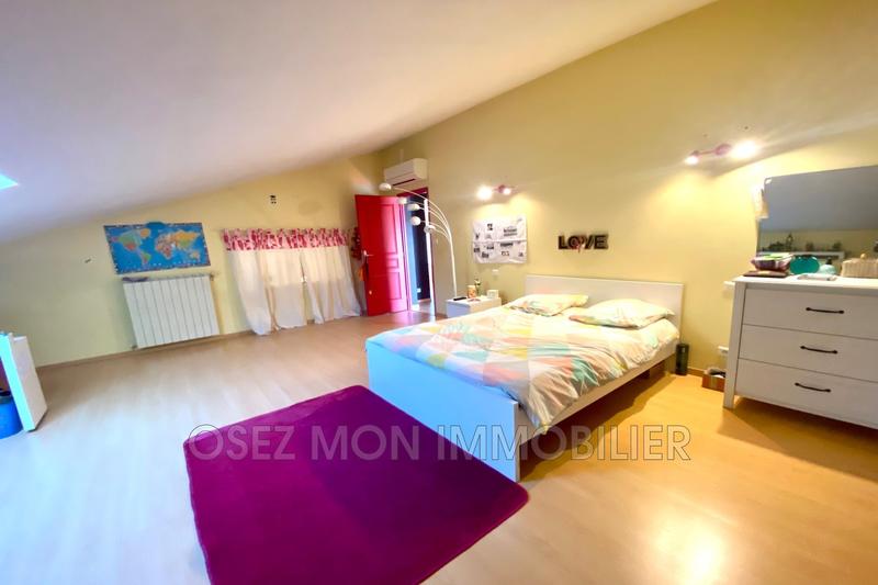 Villa - 340 m² - 9 pièces