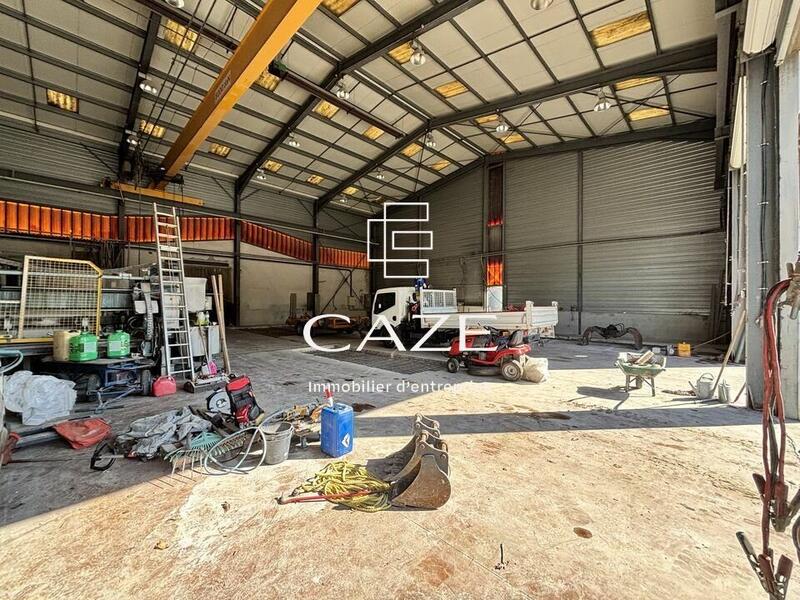 Entrepôt - 680 m²