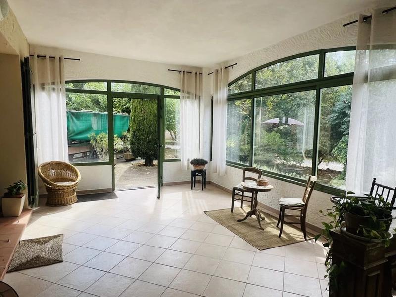 Maison - 280 m² - 5 pièces