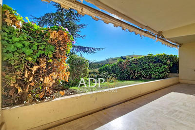 Appartement - 94 m² - 4 pièces