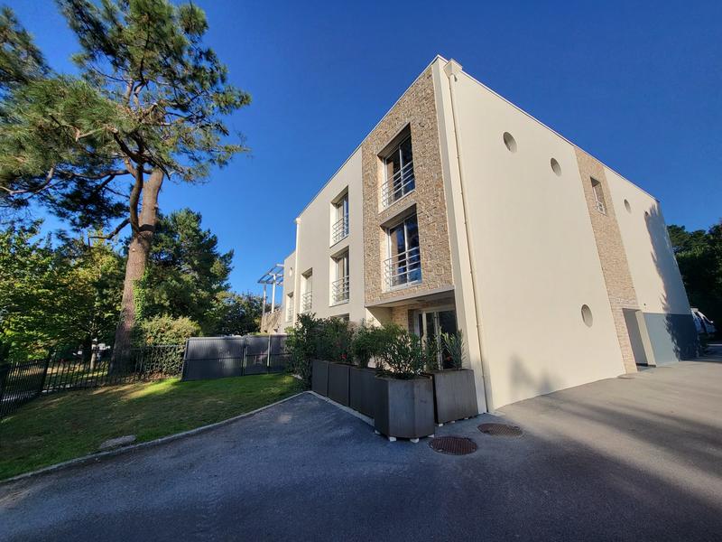 Bureau - 46 m² - 2 pièces