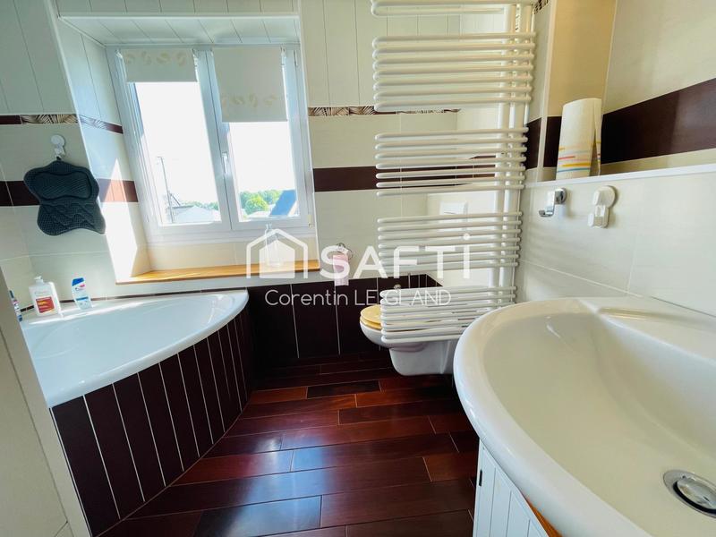 Maison - 140 m² - 7 pièces