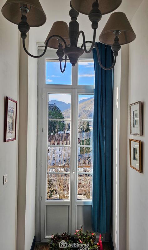 Maison de maîtres - 340 m² - 14 pièces