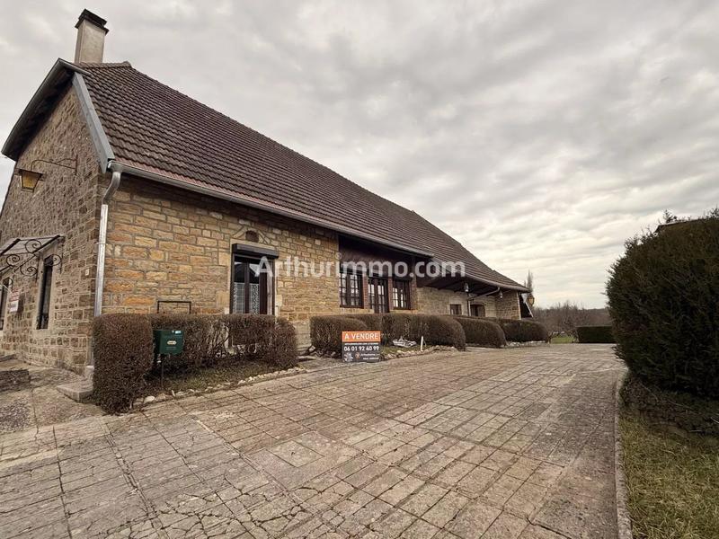 Maison - 90 m² - 6 pièces