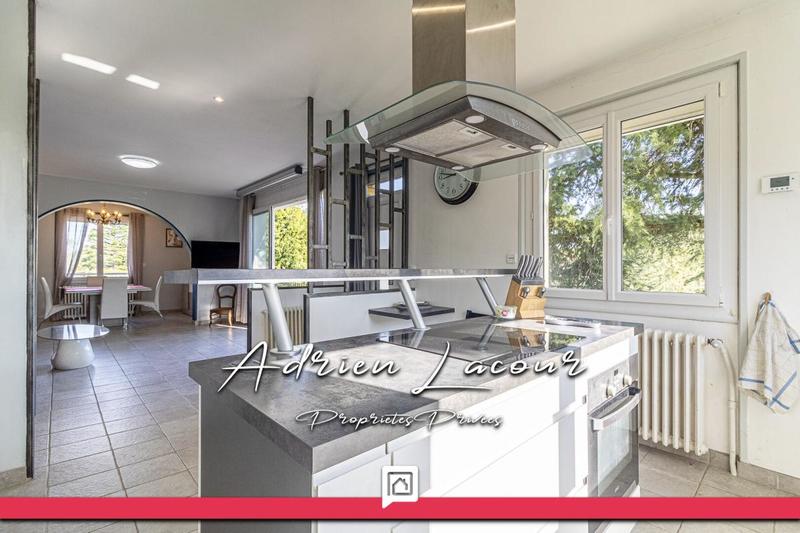 Maison - 98 m² - 6 pièces