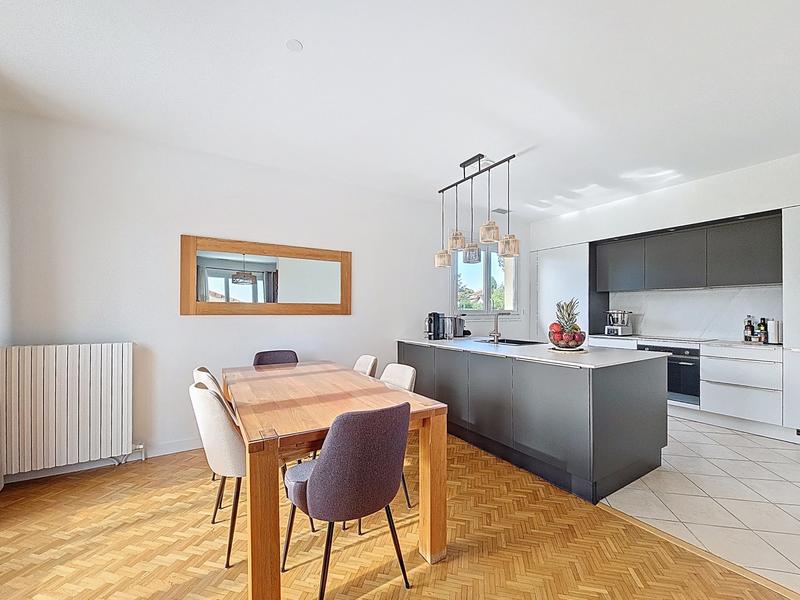 Maison traditionnelle - 157 m² - 6 pièces