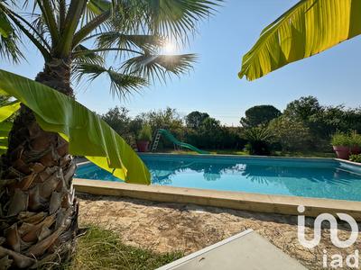 Maison - 211 m² - 9 pièces