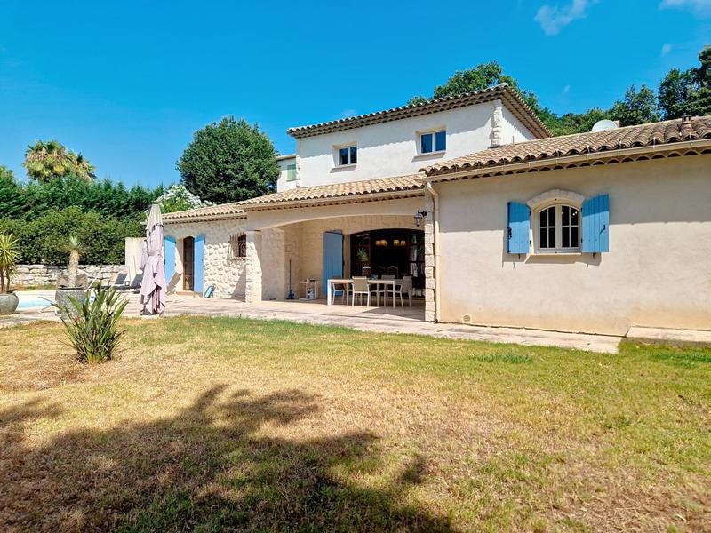 Villa - 140 m² - 4 pièces