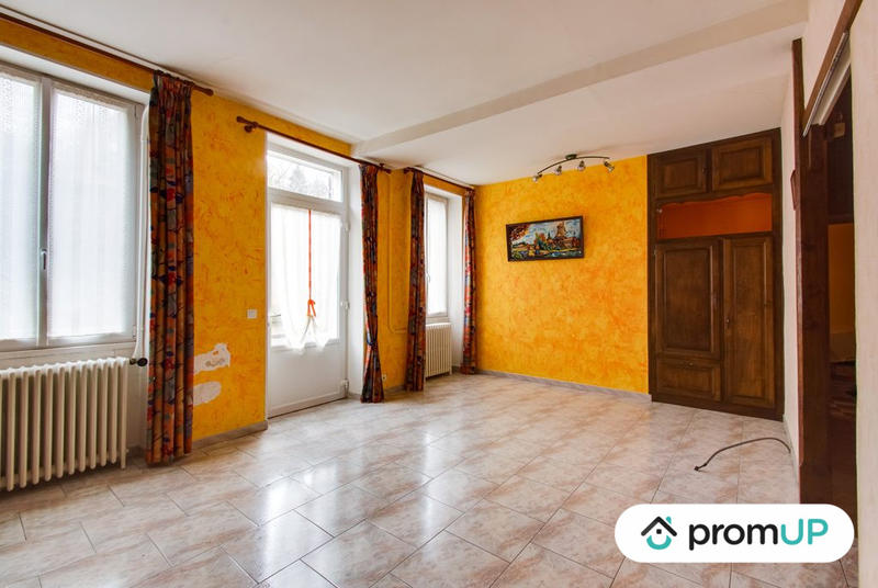 Maison - 140 m² - 6 pièces