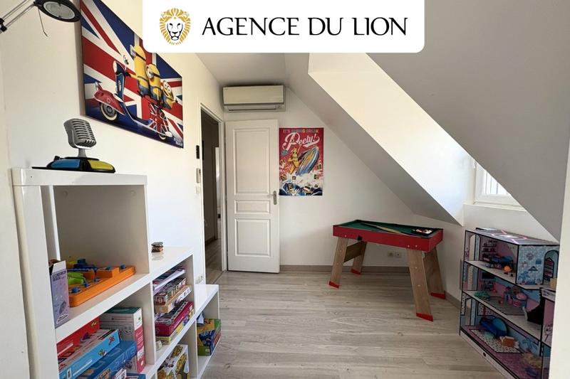 Maison - 138 m² - 8 pièces