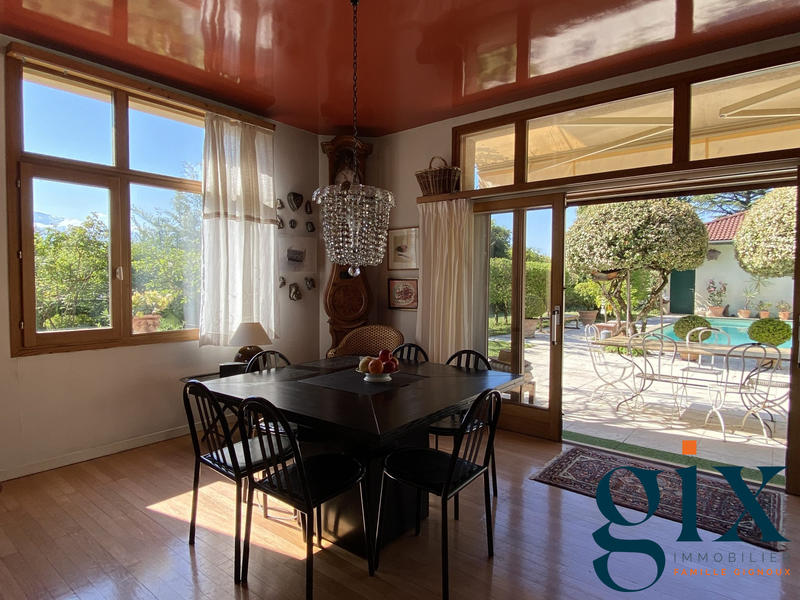 Maison - 170 m² - 7 pièces