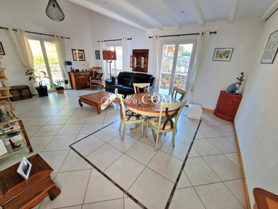 Villa - 151 m² - 5 pièces