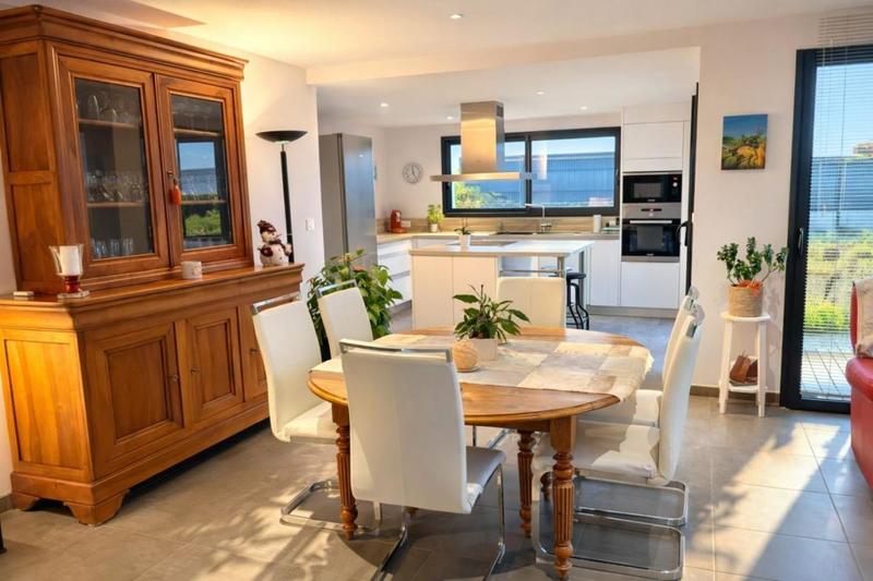 Maison - 127 m² - 5 pièces